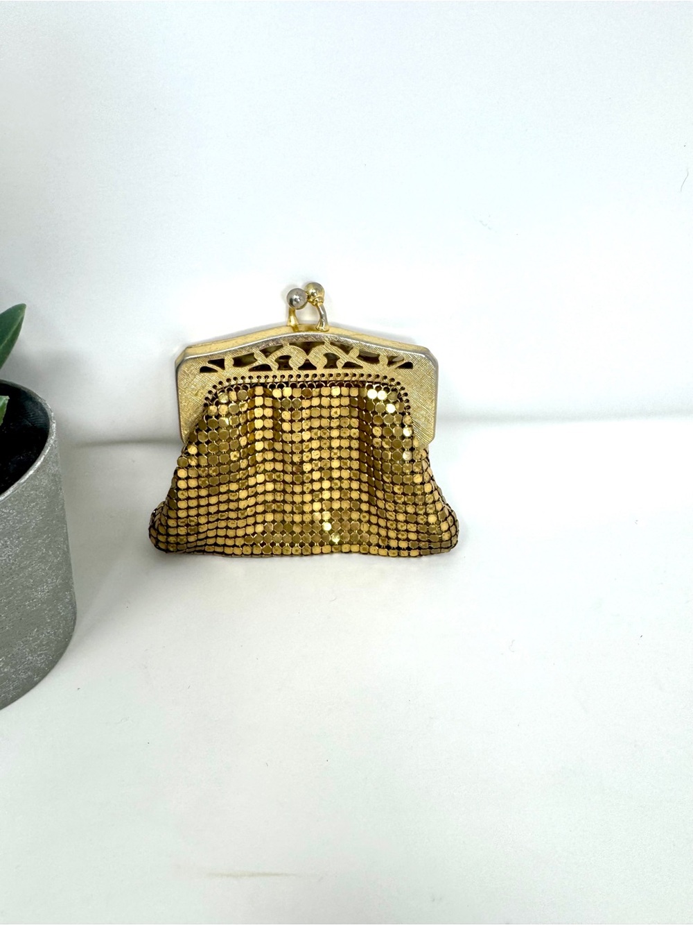 Vintage Whiting & Davis Gold Mesh Coin Purse Style 2962 Art Deco Clasp Excellent